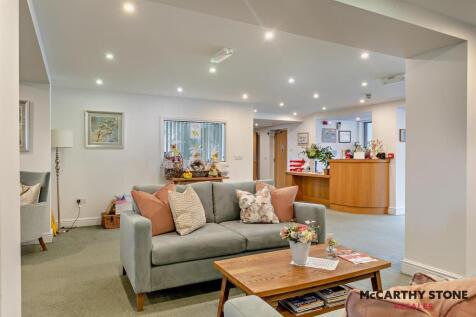 Homeowners Lounge