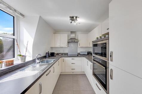 13-0fd6PFMSC 27 Ceasars Place -40-medium.jpg