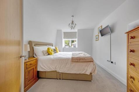 05-51efPFMSC 27 Ceasars Place -13-medium.jpg