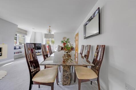 11-8d91PFMSC 27 Ceasars Place -34-medium.jpg