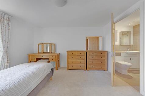 04-299dPFMCS - 4 Holly Place-16-medium.jpg