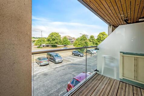 10-f115JPH-83517-11 landmark Place-16-medium.jpg