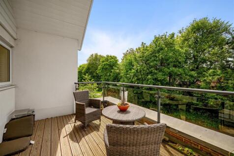 02-ea854e6d-013b-45e0-aa65-613c1f77a5fbJH- 46 Albe