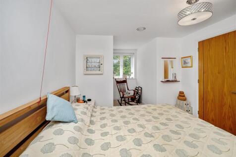 08-b6201814-9a26-4b6c-b036-68c09c8c24d1JH- 46 Albe