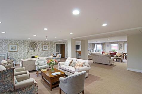 Communal Lounge 3.jpg