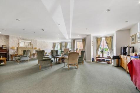 Goodes Court communal lounge .jpg