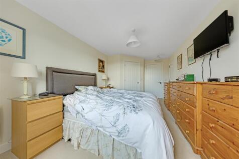 01-d912PFMCS - 8 Roslin Place-7.jpg