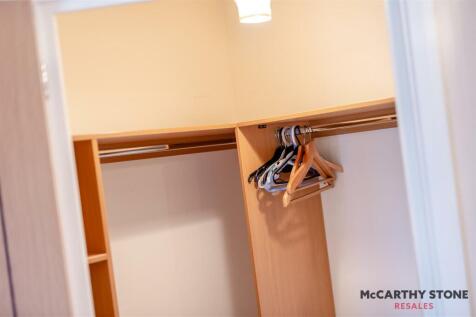8587339-interior22.jpg