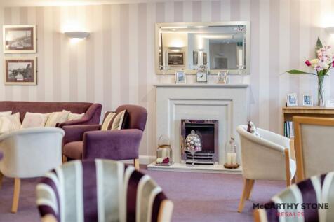 8587339-interior34.jpg
