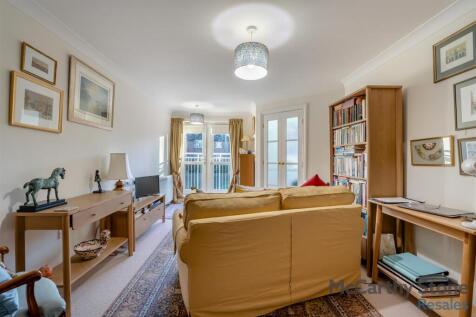 8634779-interior12.jpg