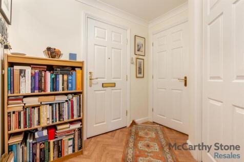 8634779-interior06.jpg