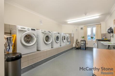 8634779-interior17.jpg