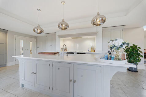 Roadside Farm Bla...