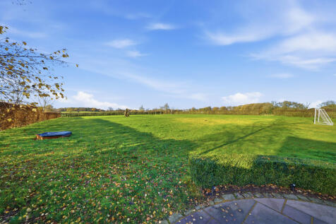 Roadside Farm Bla...