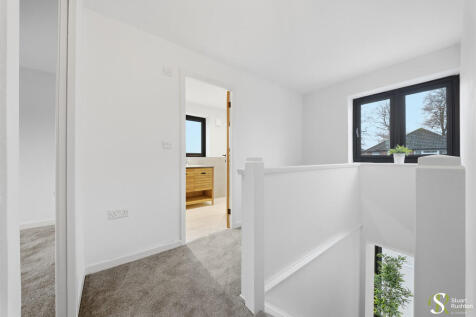 7 Woodside, Knuts...