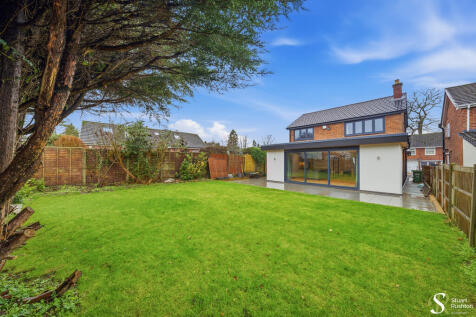 7 Woodside, Knuts...