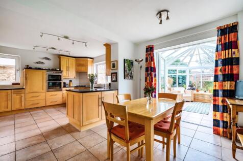 Large Kitchen and Breakfast Room