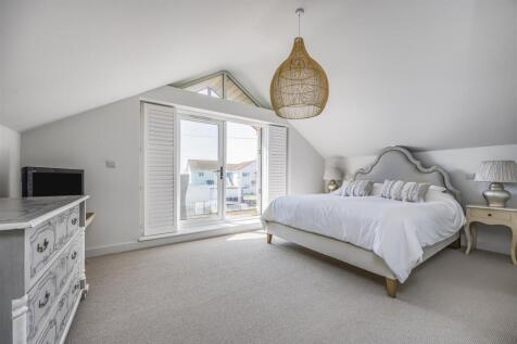 45 East Bracklesham Drive, Bracklesham Bay-Portico