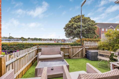 5 Collier Close, Southampton-Small-PorticoMarketin