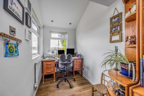 5 Collier Close, Southampton-Small-PorticoMarketin