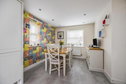 43 Skylark Avenue, Emsworth-PorticoMarketing-Nexa-