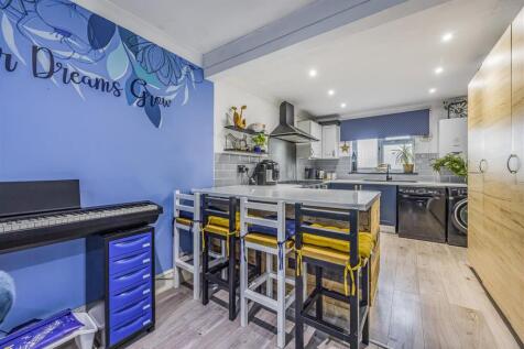 47 Third Avenue, Havant-PorticoMarketing-Nexa-23.j