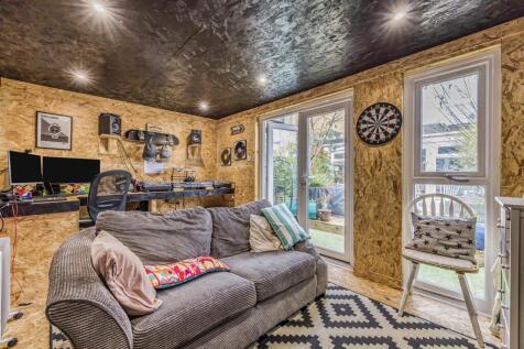 47 Third Avenue, Havant-PorticoMarketing-Nexa-36.j