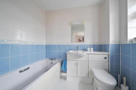 En Suite Bathroom