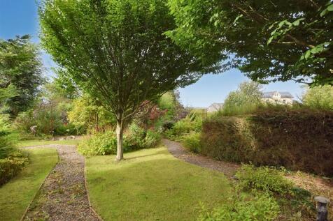Garden - Connected Pathways
