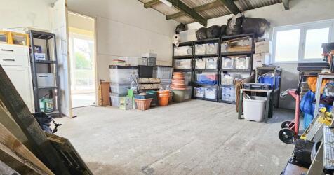 Detached Outbuilding / Workshop