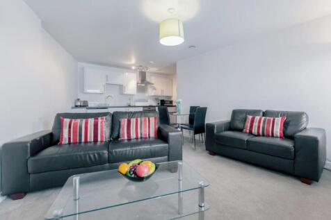 2 Lounge, Towards Kitchen.jpg