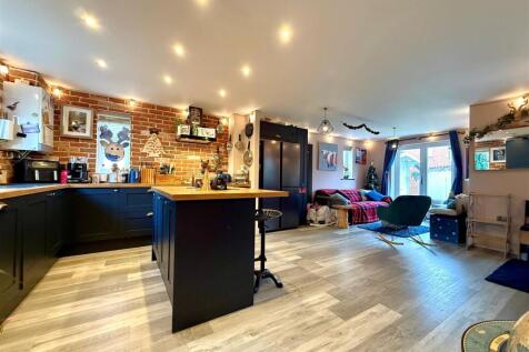 open plan area 2.jpg