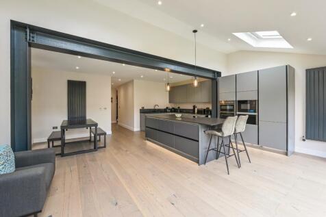 Kitchen/Dining