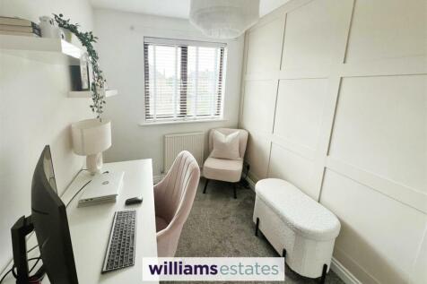 Bedroom/Office