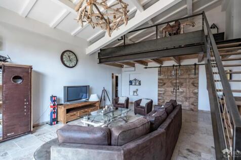 Property Image 4