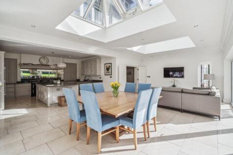 Breakfast Room
