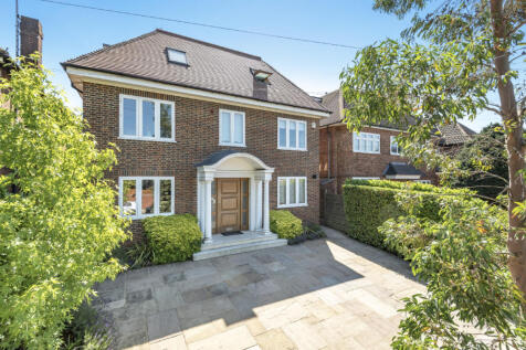 Properties For Sale in Finchley - Flats & Houses For Sale in Finchley