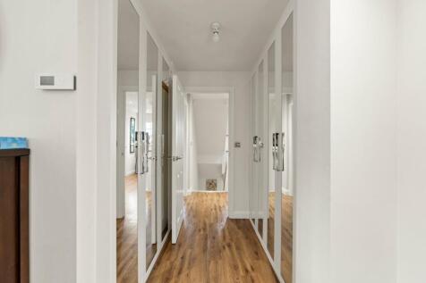 Main Bedroom Wardrobes