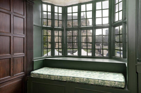 1CathedralClose20...