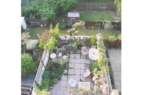 CAMDEN HILL GARDEN 5copy.jpg