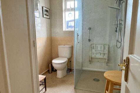 Shower/W.C.
