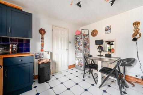 victoria-court-bn41 (2).jpg