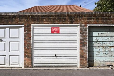 victoria-court-bn41 (13).jpg