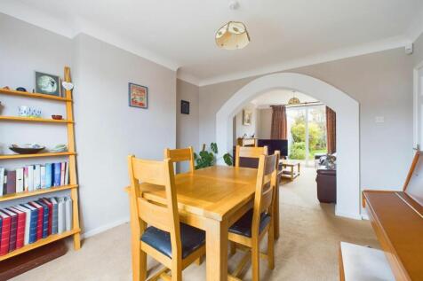 Dining Room and Lounge