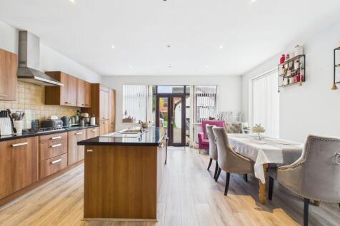 Open Plan Dining Kitchen