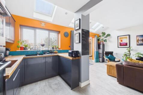 Open Plan Living/Kitchen