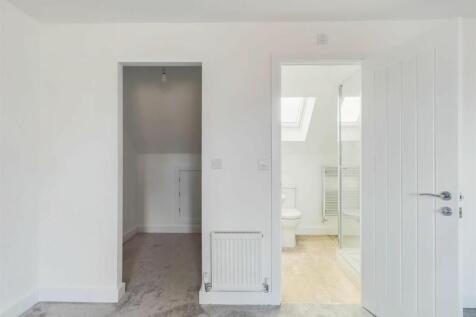 Bedroom One Dressing Area and En-suite