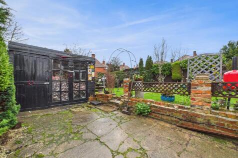 Rear Garden and Outbuilding