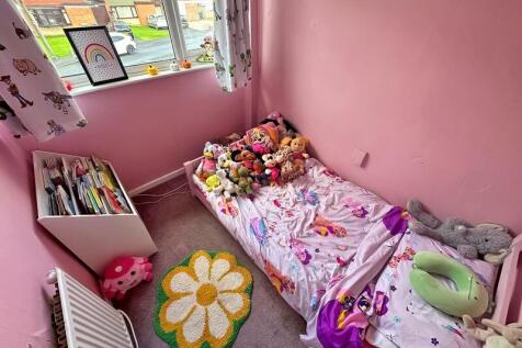 BEDROOM 3 