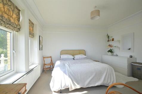 resizedBed1a.jpg